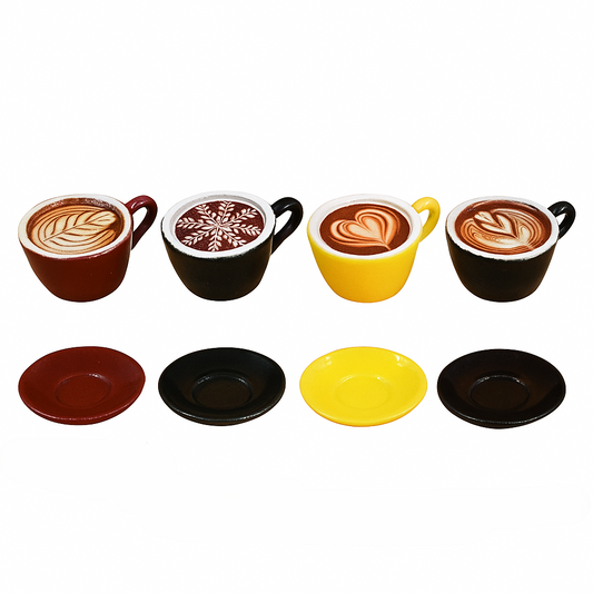 Tazas de café en miniatura hechas a mano